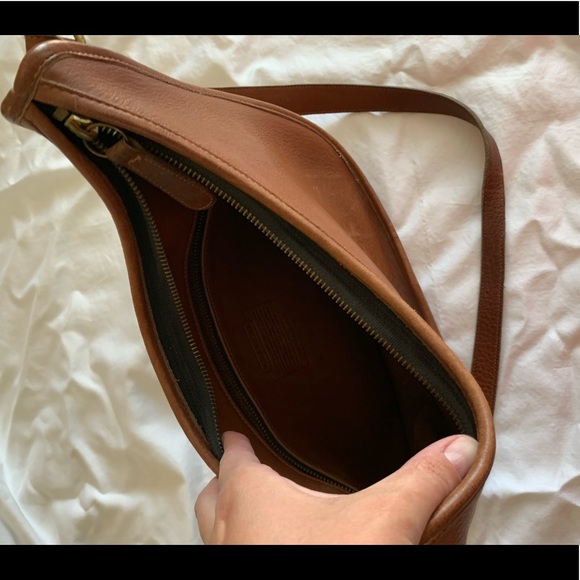 Vintage Cognac Coach Crossbody - Picture 2 of 5
